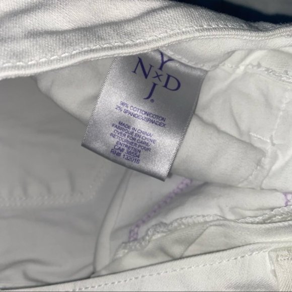 NYDJ Straight Ankle White Denim 10 - Picture 5 of 6